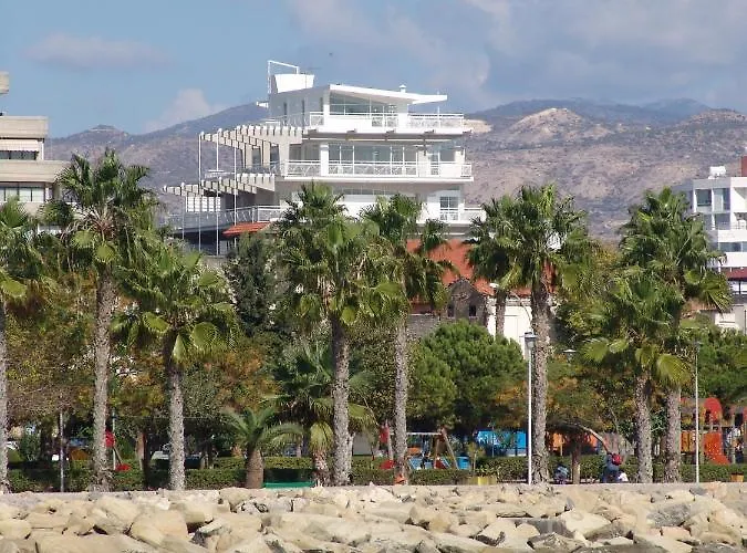 1-80 Collection By Trulycyprus Lägenhet